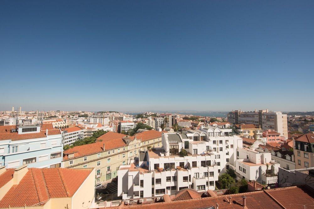 Holiday Inn Express & Suites Lisbon - Principe Real By Ihg Экстерьер фото