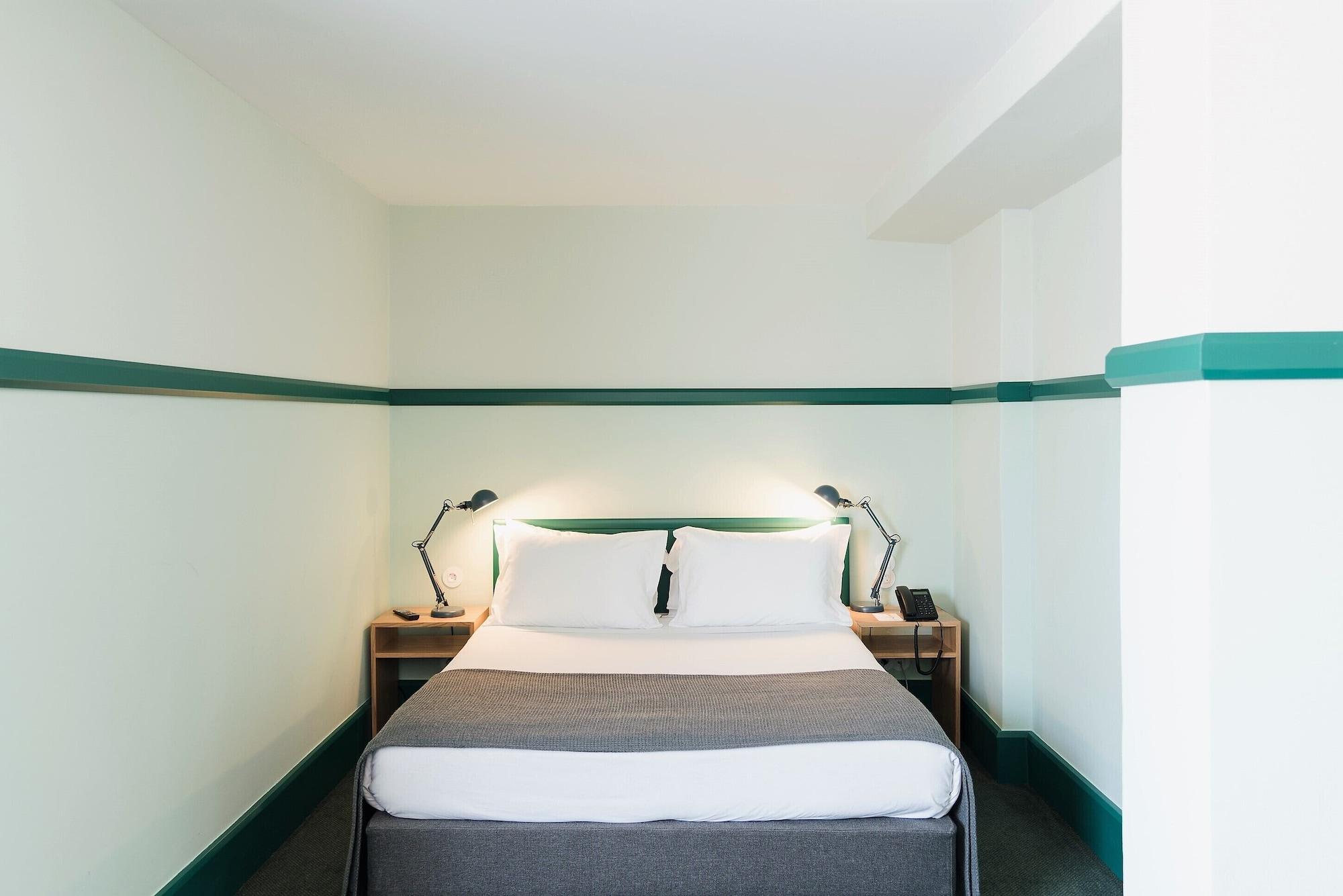 Holiday Inn Express & Suites Lisbon - Principe Real By Ihg Экстерьер фото