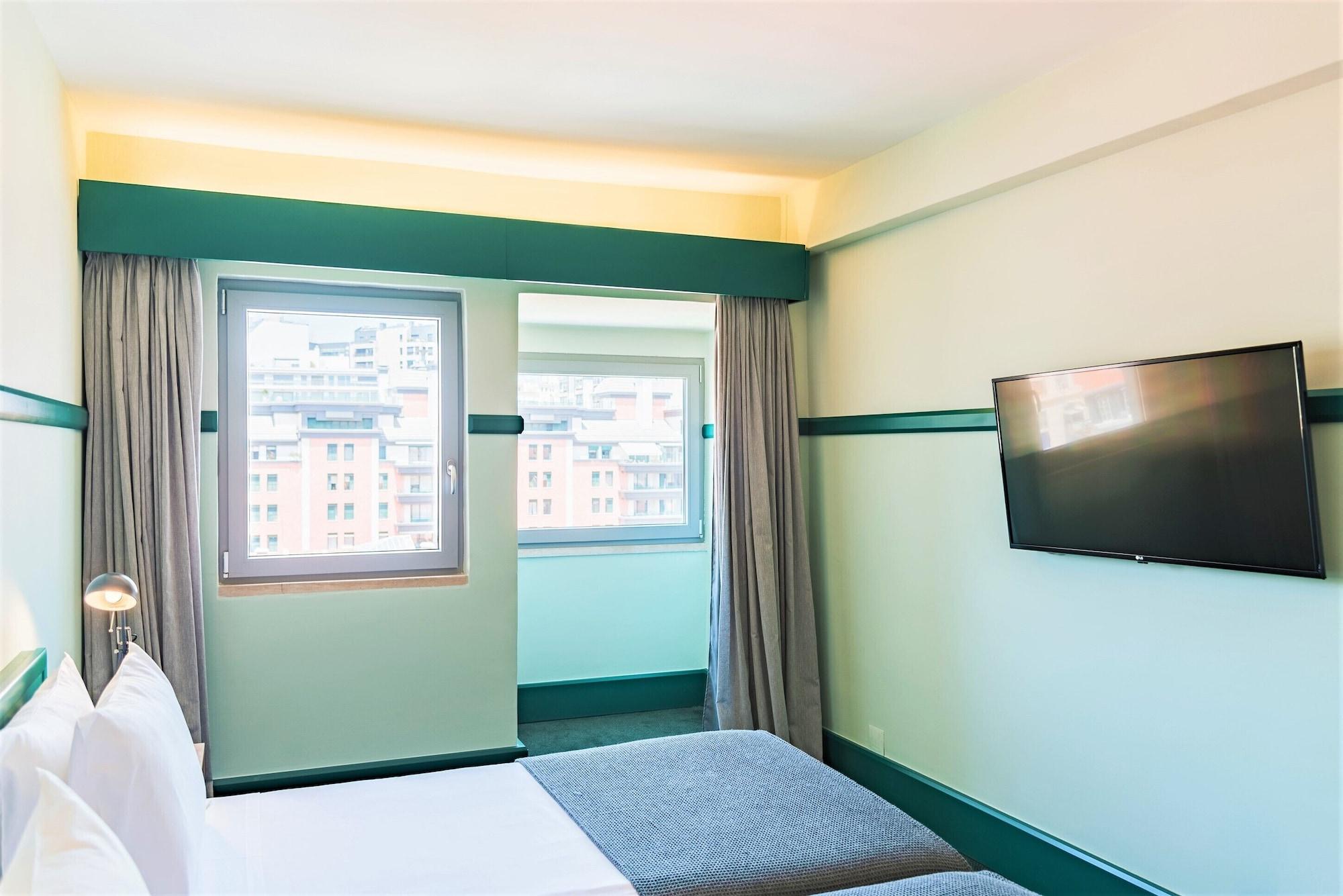 Holiday Inn Express & Suites Lisbon - Principe Real By Ihg Экстерьер фото
