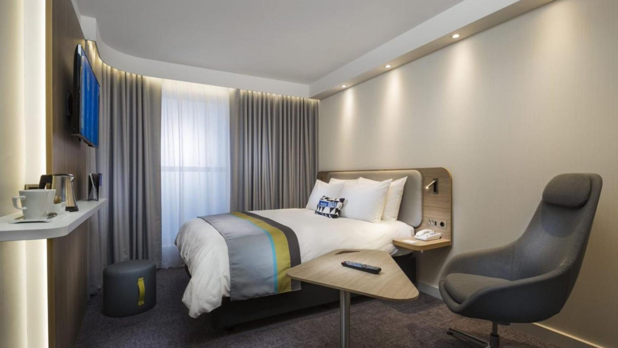 Holiday Inn Express & Suites Lisbon - Principe Real By Ihg Экстерьер фото