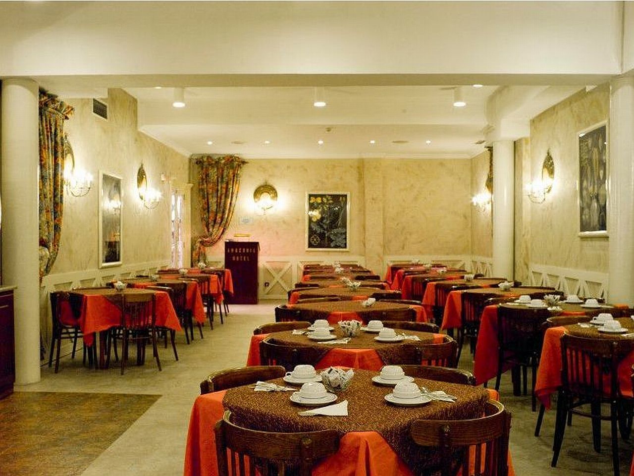Holiday Inn Express & Suites Lisbon - Principe Real By Ihg Экстерьер фото