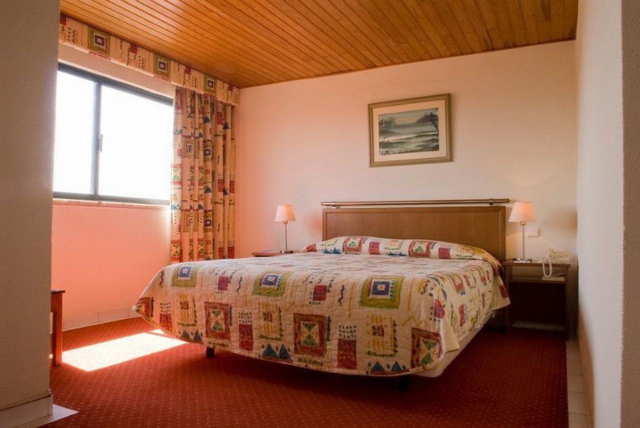 Holiday Inn Express & Suites Lisbon - Principe Real By Ihg Номер фото
