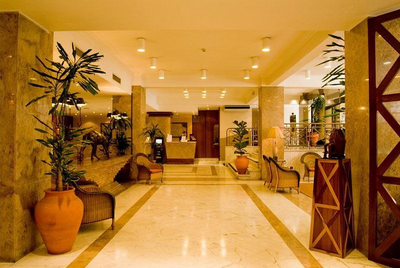 Holiday Inn Express & Suites Lisbon - Principe Real By Ihg Экстерьер фото