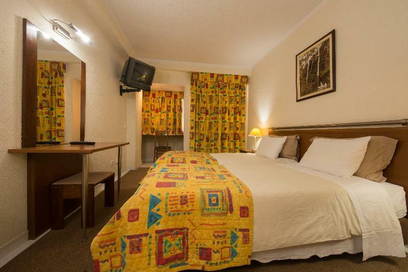 Holiday Inn Express & Suites Lisbon - Principe Real By Ihg Экстерьер фото