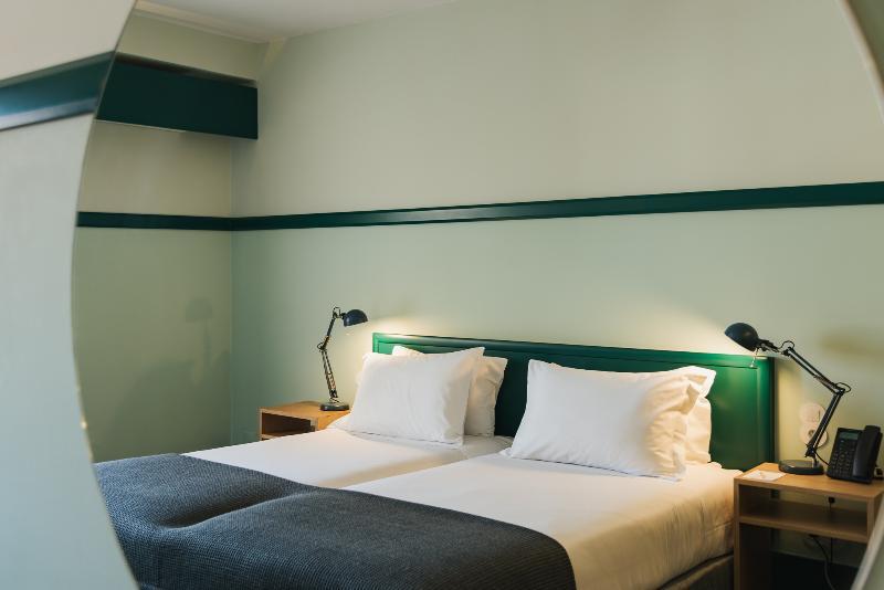 Holiday Inn Express & Suites Lisbon - Principe Real By Ihg Экстерьер фото
